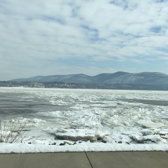 Meet your Posher, Janet - Picture 1 of 1